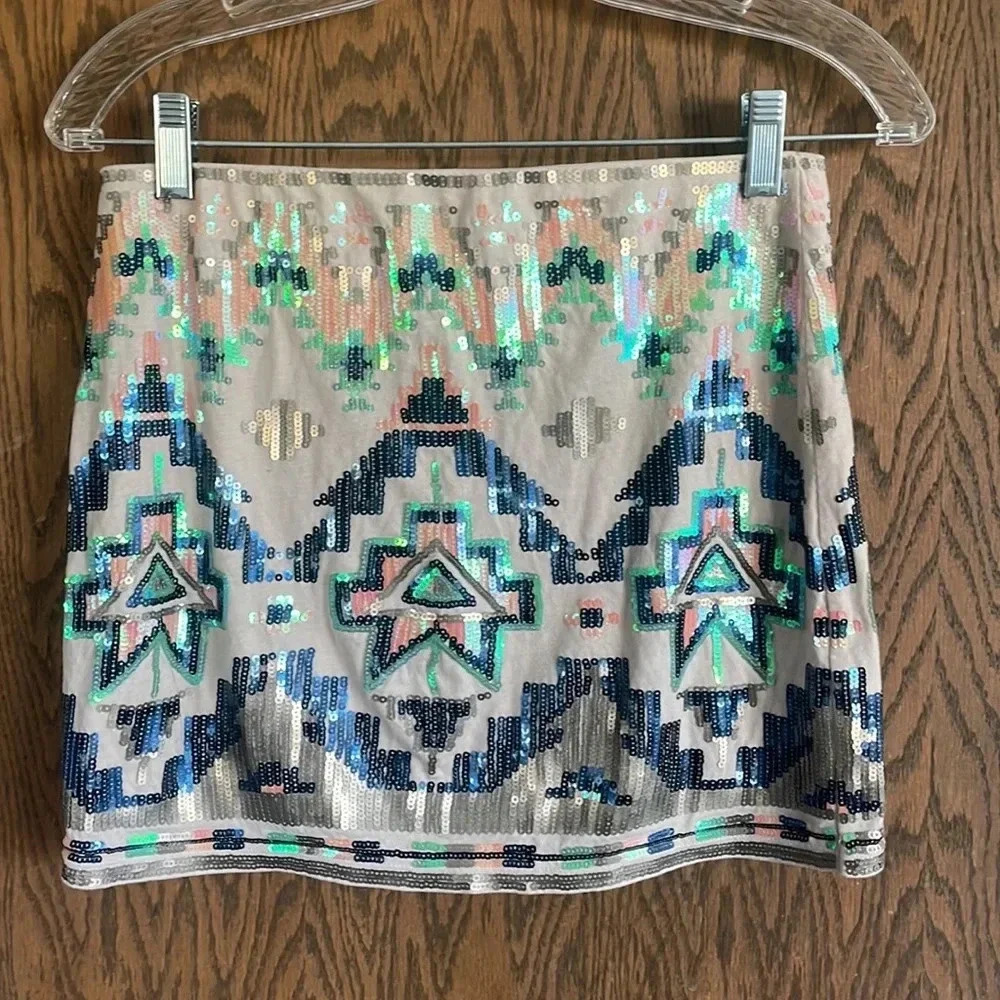 Express Aztec Geometric sequence‎ Skirt XS - Picture 2 of 4